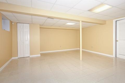 805 Seacrest Ln, Bartlett, IL 60103 photo 21