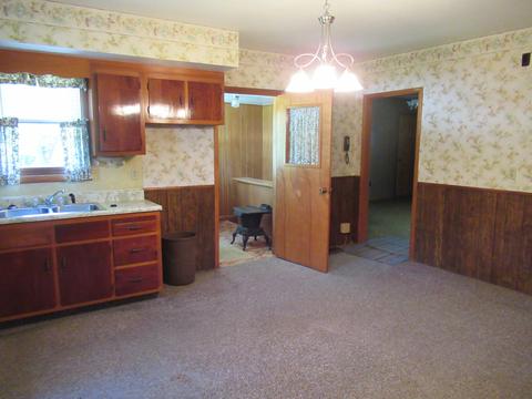 410 S Walnut St, Buda, IL 61314 photo 12