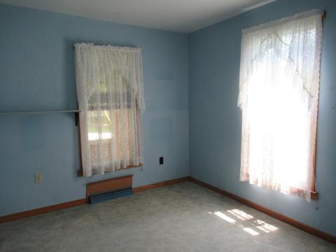 410 S Walnut St, Buda, IL 61314 photo 16