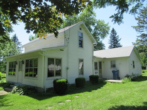 410 S Walnut St, Buda, IL 61314 photo 2