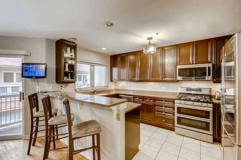 1124 E Prairie Ave, Des Plaines, IL 60016 photo 9