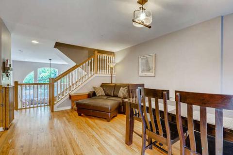 1124 E Prairie Ave, Des Plaines, IL 60016 photo 15