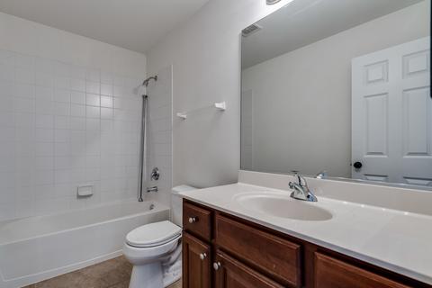 692 Norfolk Ave, Bartlett, IL 60103 photo 24