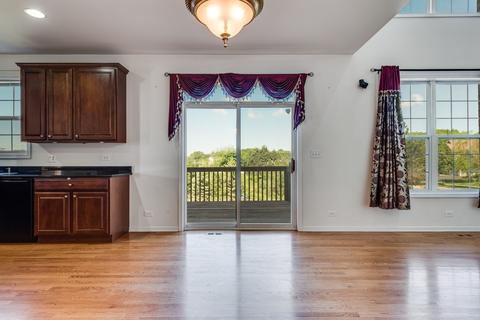 692 Norfolk Ave, Bartlett, IL 60103 photo 8