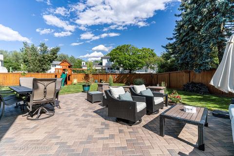 1195 Freeman Rd, Hoffman Estates, IL 60192 photo 16