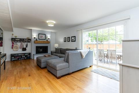 1195 Freeman Rd, Hoffman Estates, IL 60192 photo 3