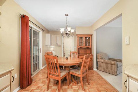 4 Donna Dr, Normal, IL 61761 photo 9