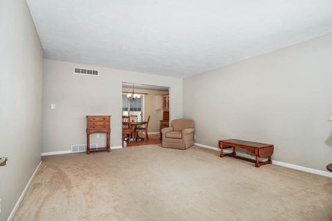 4 Donna Dr, Normal, IL 61761 photo 3