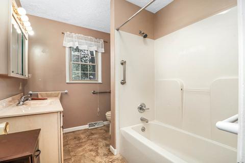 4 Donna Dr, Normal, IL 61761 photo 18