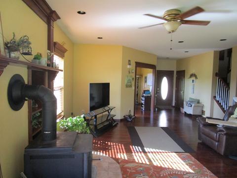 17535 Burr Oak Rd, Capron, IL 61012 photo 9