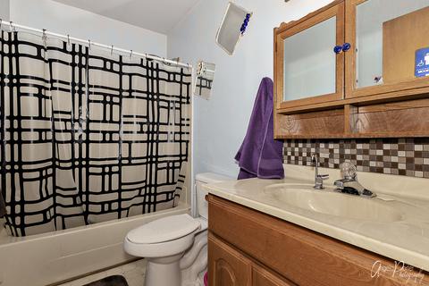 312 Venice Rd, Lakemoor, IL 60051 photo 8