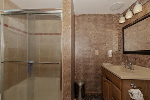 312 Venice Rd, Lakemoor, IL 60051 photo 10
