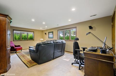 2251 Pine St, Des Plaines, IL 60018 photo 13