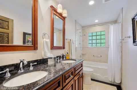 2251 Pine St, Des Plaines, IL 60018 photo 7