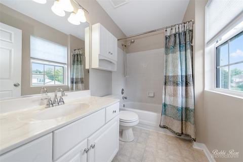 959 Longford Rd, Bartlett, IL 60103 photo 13