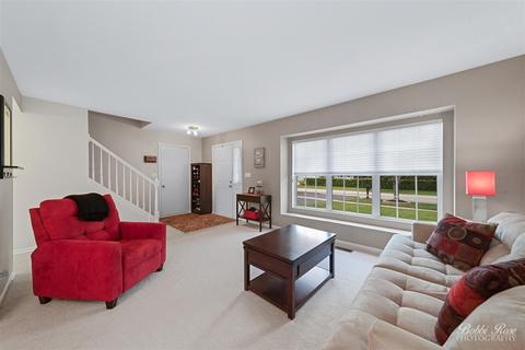 959 Longford Rd, Bartlett, IL 60103 photo 3