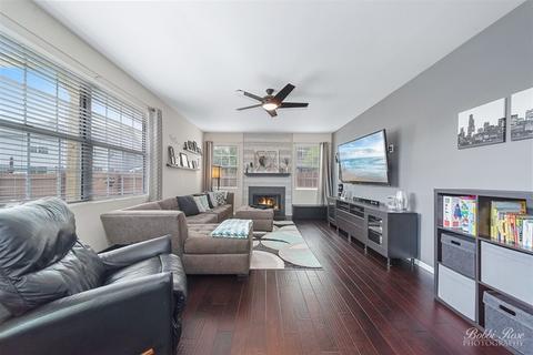 959 Longford Rd, Bartlett, IL 60103 photo 9