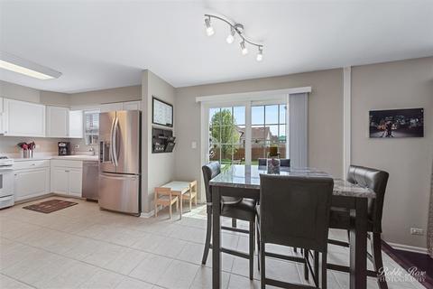 959 Longford Rd, Bartlett, IL 60103 photo 8