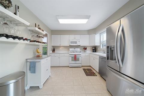 959 Longford Rd, Bartlett, IL 60103 photo 6