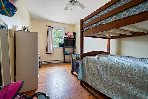240 N Trask St, Aurora, IL 60505 photo 7