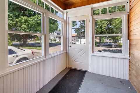 509 Bangs St, Aurora, IL 60505 photo 18