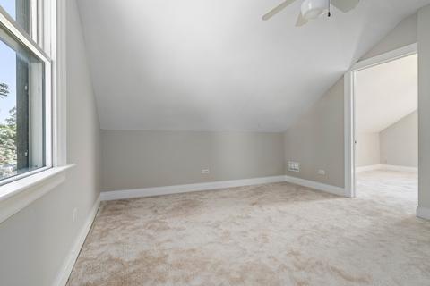 509 Bangs St, Aurora, IL 60505 photo 11