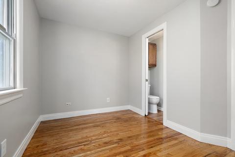 509 Bangs St, Aurora, IL 60505 photo 9