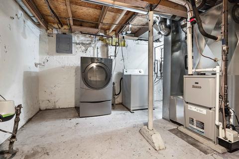 509 Bangs St, Aurora, IL 60505 photo 17