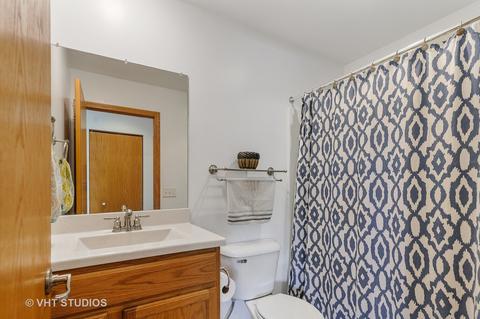 1009 Heritage Ct, Hebron, IL 60034 photo 13