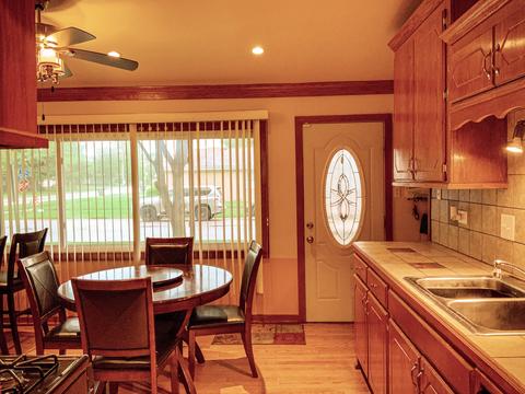 650 E 154th St, Dolton, IL 60419 photo 5