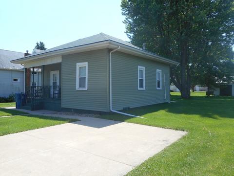 305 N Steele St, Cherry, IL 61317 photo 2