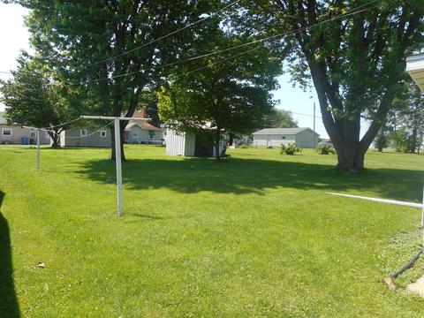 305 N Steele St, Cherry, IL 61317 photo 4