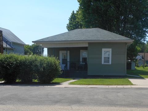 305 N Steele St, Cherry, IL 61317 photo 1