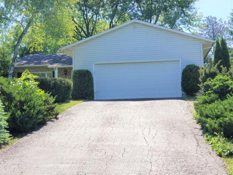 18719 Crowley Rd, Harvard, IL 60033 photo 1