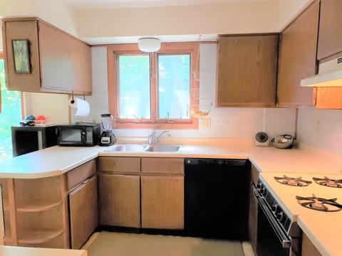 18719 Crowley Rd, Harvard, IL 60033 photo 9