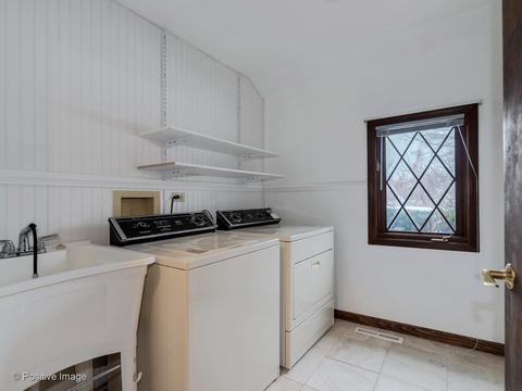 781 Polo Dr, Wheaton, IL 60187 photo 12