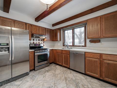 781 Polo Dr, Wheaton, IL 60187 photo 11