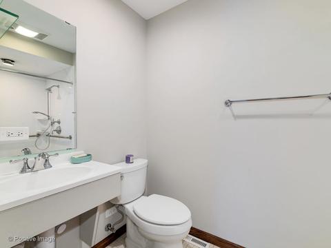 781 Polo Dr, Wheaton, IL 60187 photo 13