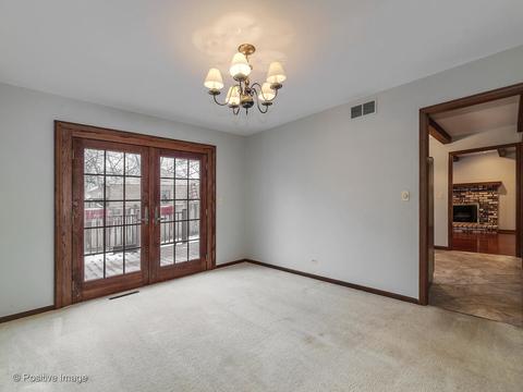 781 Polo Dr, Wheaton, IL 60187 photo 8