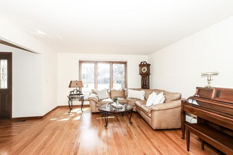 978 La Costa Ave, Bartlett, IL 60103 photo 5