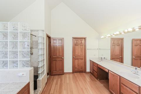 978 La Costa Ave, Bartlett, IL 60103 photo 26