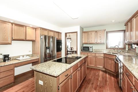 978 La Costa Ave, Bartlett, IL 60103 photo 8