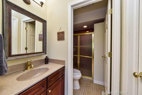 1569 Gamon Rd, Wheaton, IL 60189 photo 10