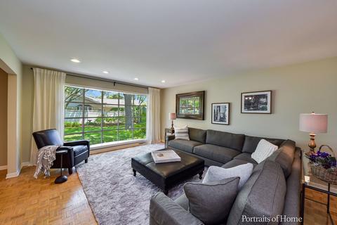1569 Gamon Rd, Wheaton, IL 60189 photo 3