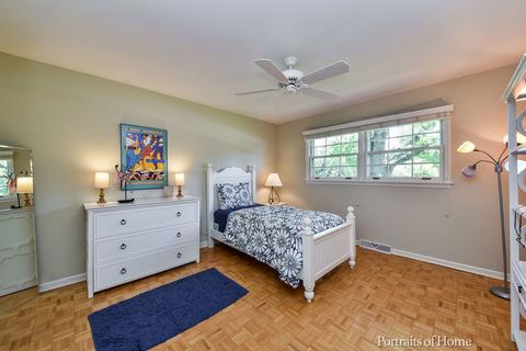 1569 Gamon Rd, Wheaton, IL 60189 photo 12