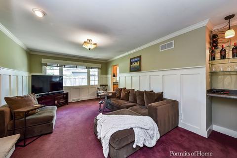 1569 Gamon Rd, Wheaton, IL 60189 photo 8