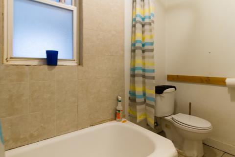 600 E 92nd Pl, Chicago, IL 60619 photo 16