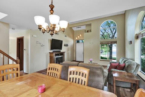 71 E Rustic Ln, Round Lake Beach, IL 60073 photo 6