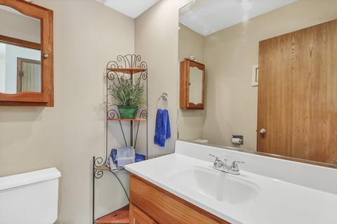 71 E Rustic Ln, Round Lake Beach, IL 60073 photo 9