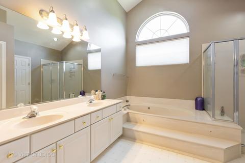 1022 Angle Tarn, West Dundee, IL 60118 photo 16
